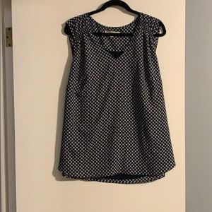Sleeveless blouse